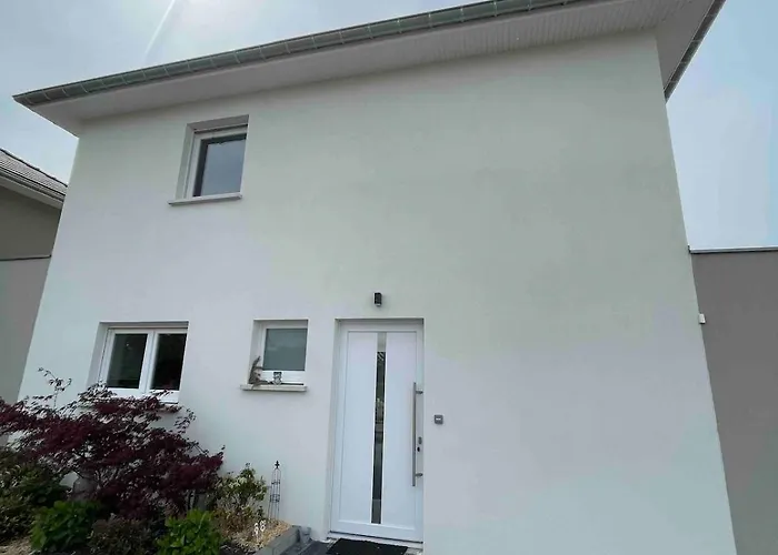Maison Equipee - Calme - Jardin - Parking - Chez Billy & Compagnie